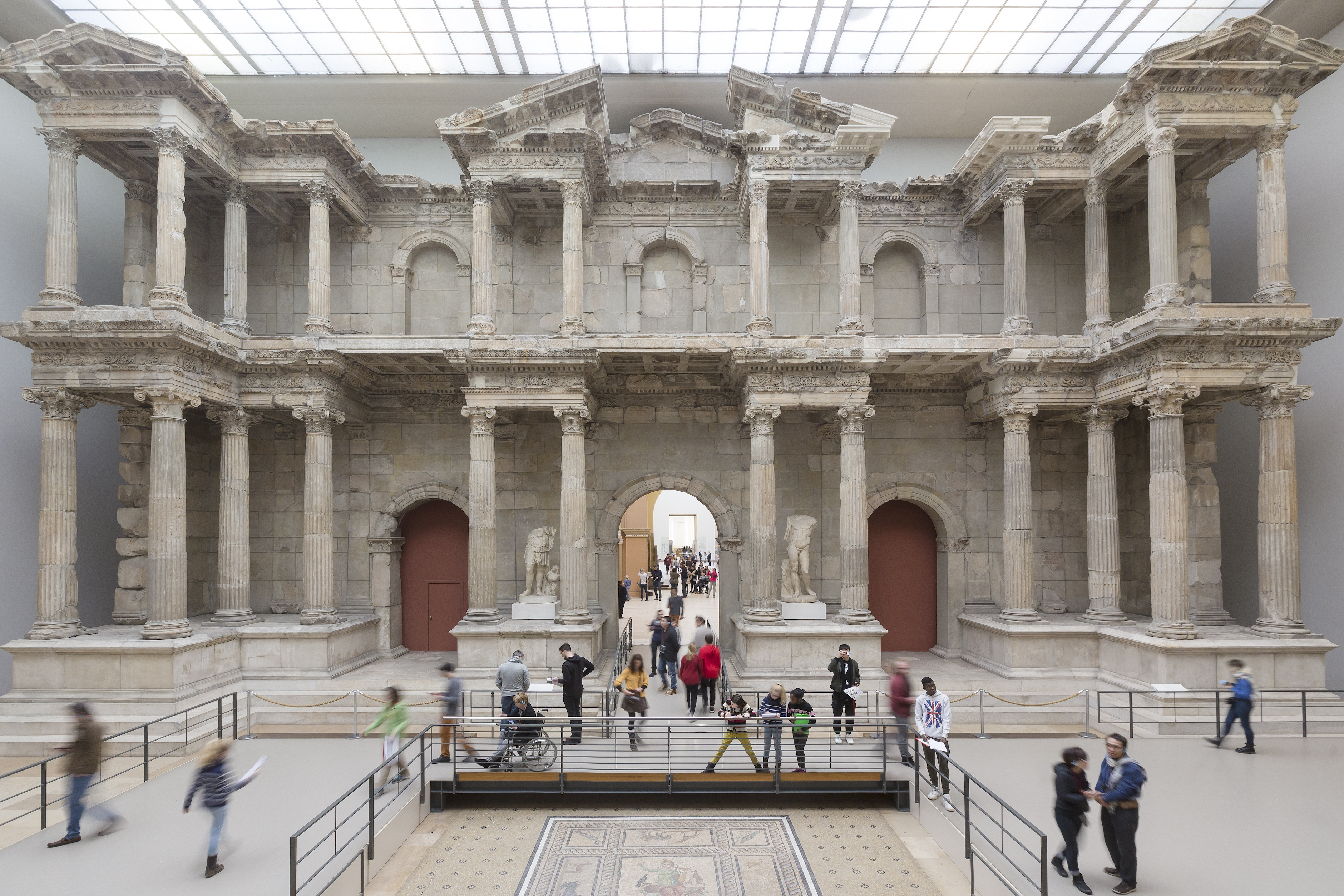 Markttor von Milet Pergamonmuseum Staatliche Museen zu Berlin David von Becker 3